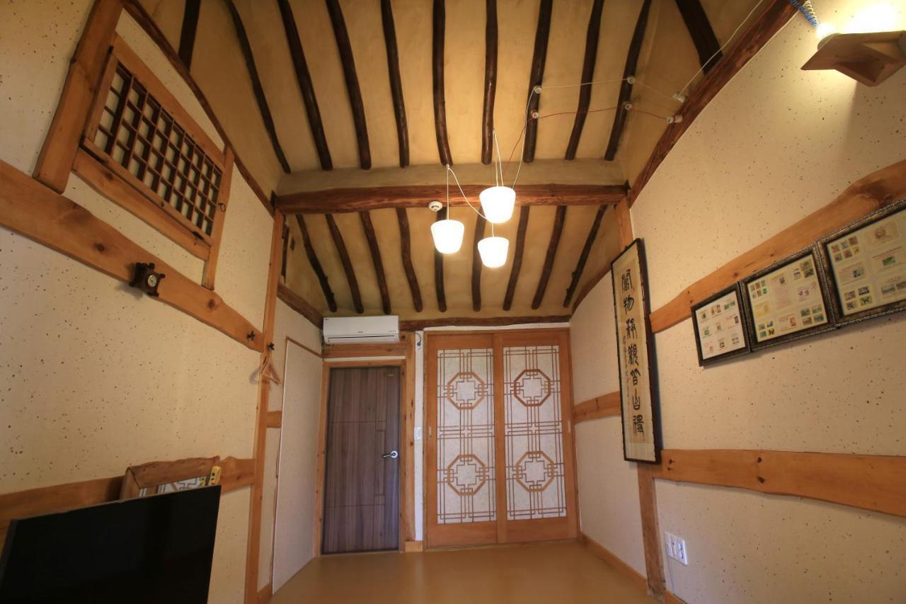 Hanok Madang Villa Jeonju Bagian luar foto