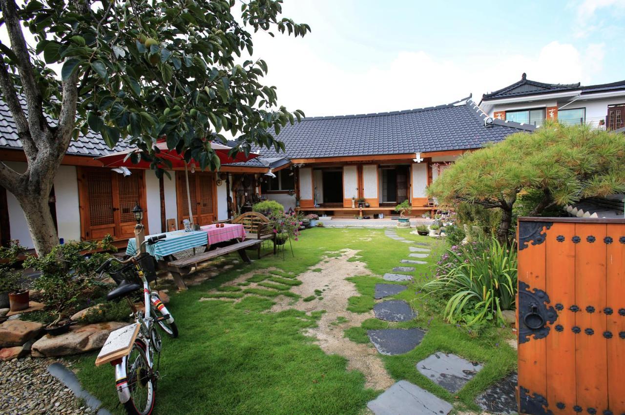 Hanok Madang Villa Jeonju Bagian luar foto