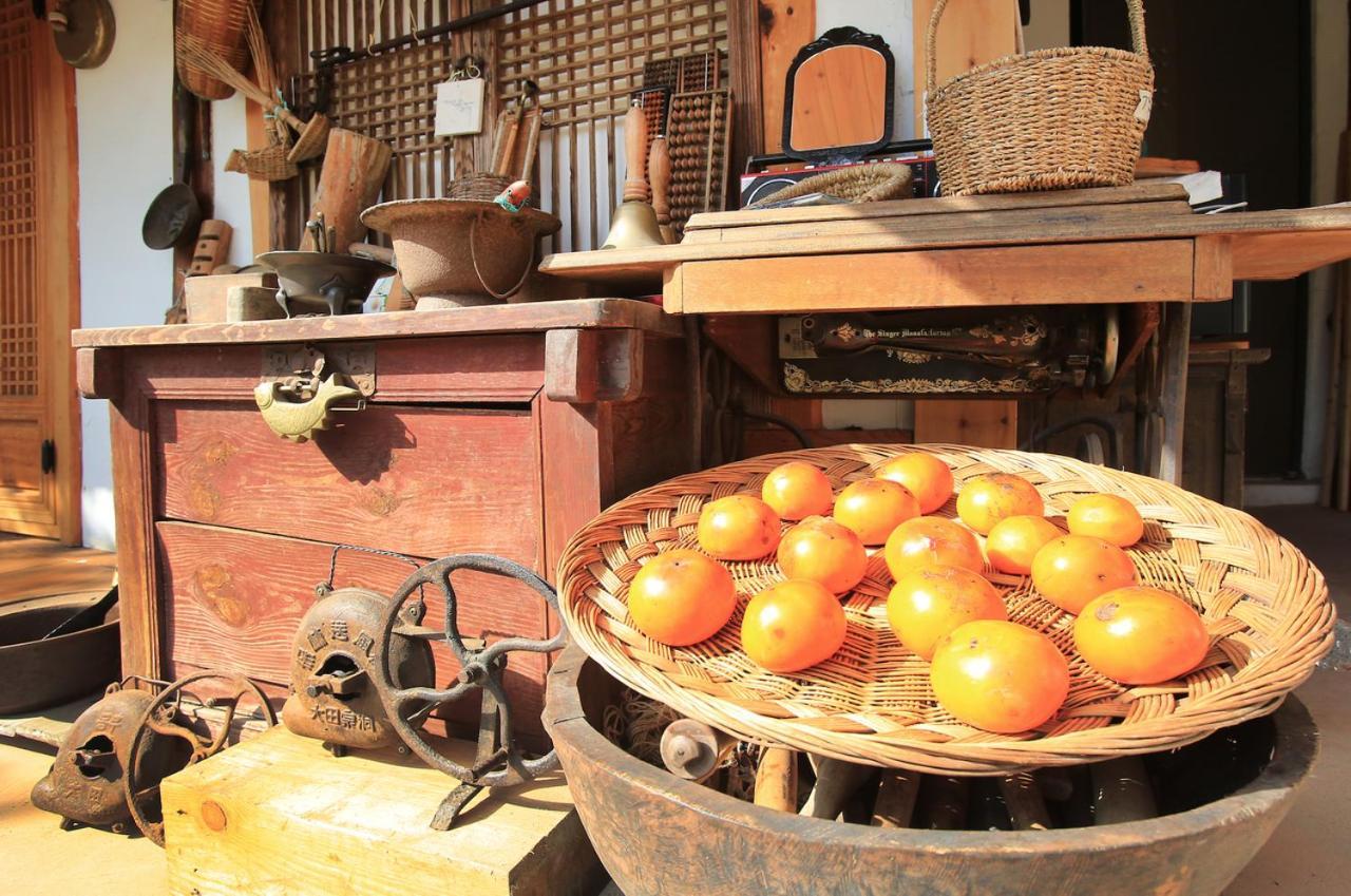 Hanok Madang Villa Jeonju Bagian luar foto