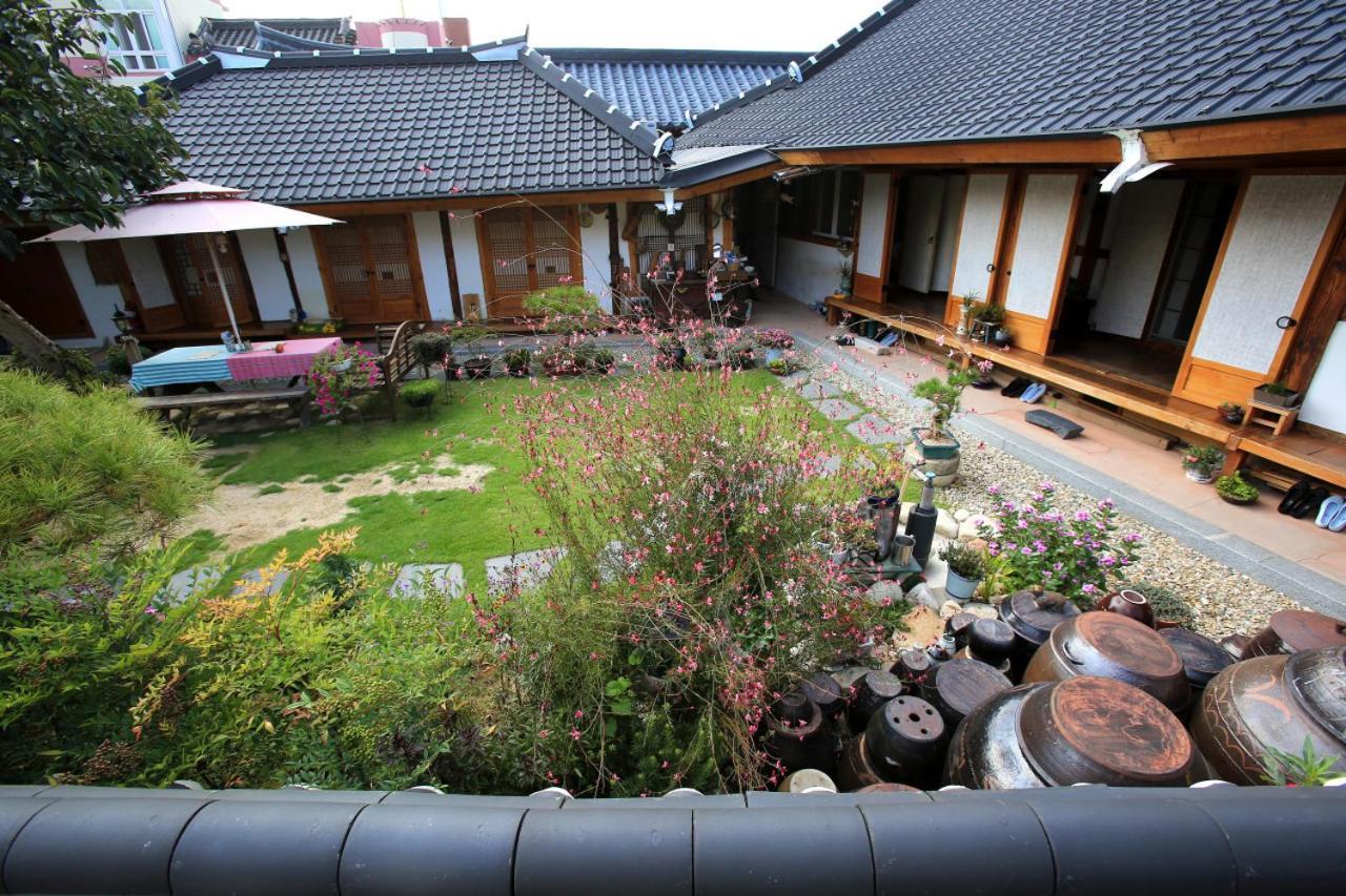 Hanok Madang Villa Jeonju Bagian luar foto