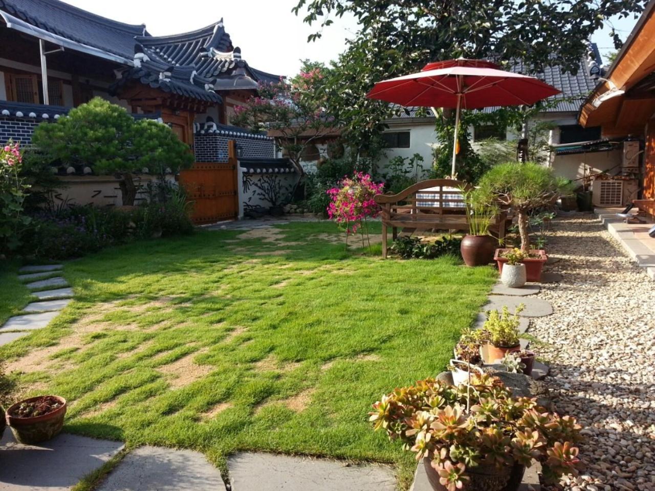 Hanok Madang Jeonju Bagian luar foto